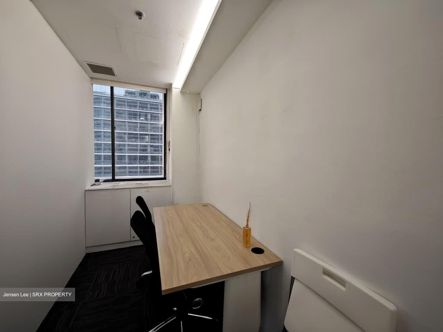 International Plaza (D2), Office #528648391